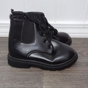 ♥️5/$25 🌟NWT Pat Pat Comfy Kid Black Boots